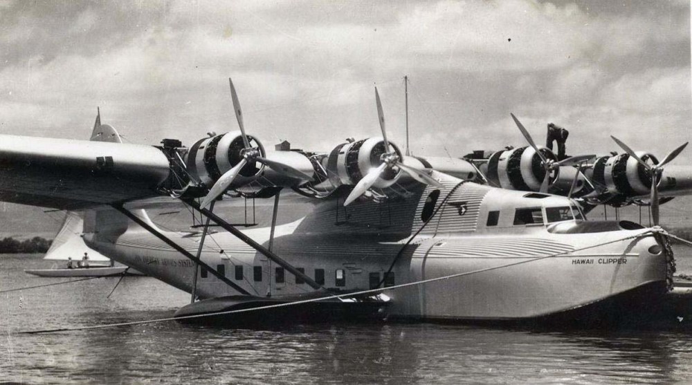 hawaii-clipper-docked